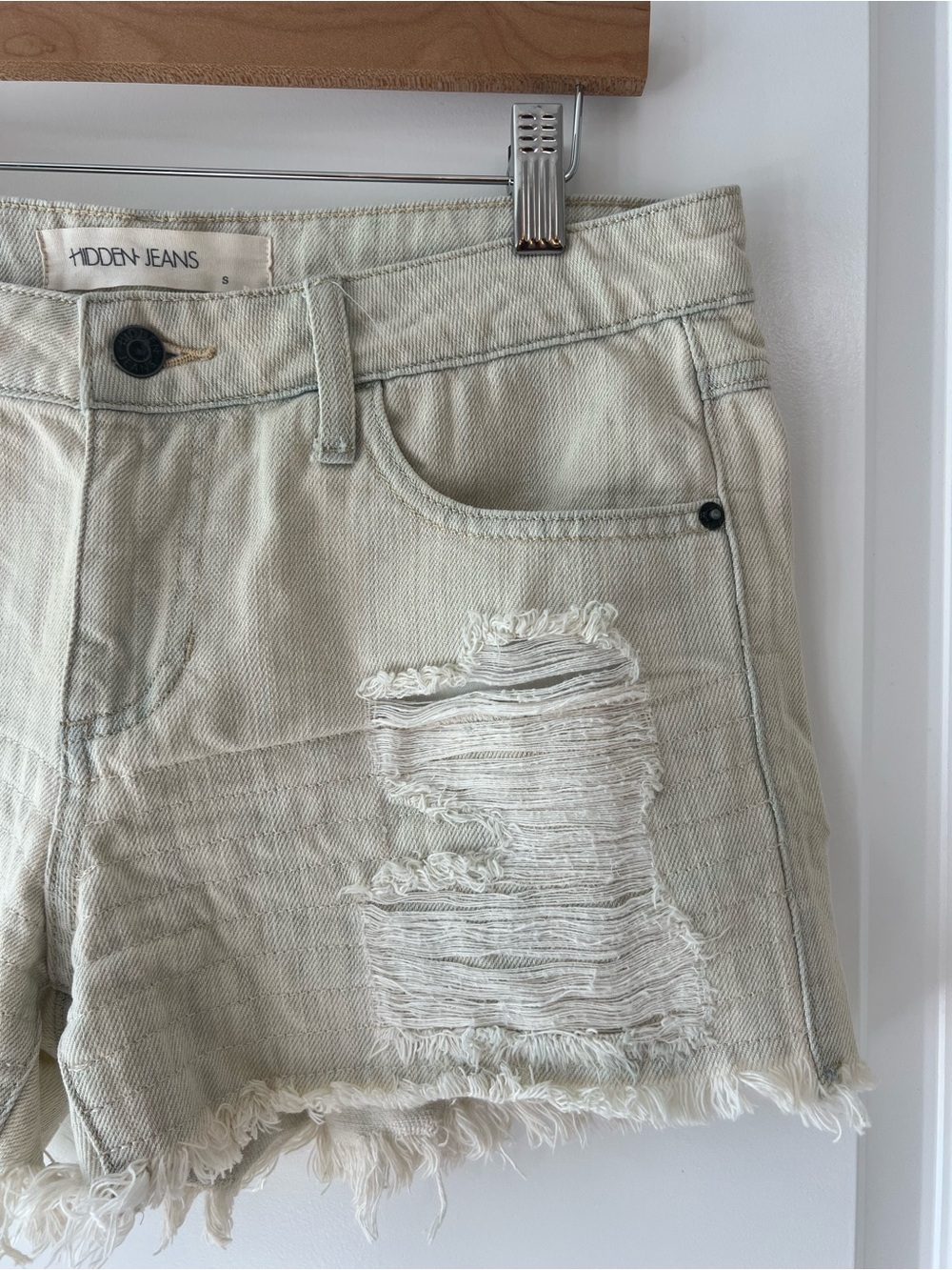 HIDDEN Jeans Distressed Frayed Hem Cutoff Denim Shorts Size Small Cotton Grunge - Picture 3 of 9